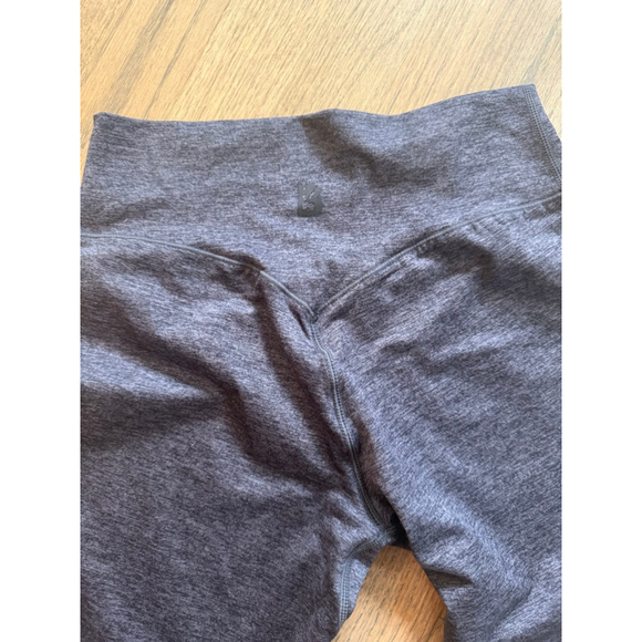 Buffbunny Collection Heathered Gray/Black Leggings-Size Medium - Picture 3 of 7